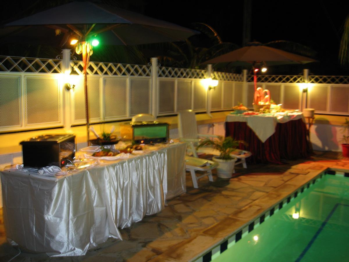 Rayan Tourist Villa Flic en Flac Экстерьер фото